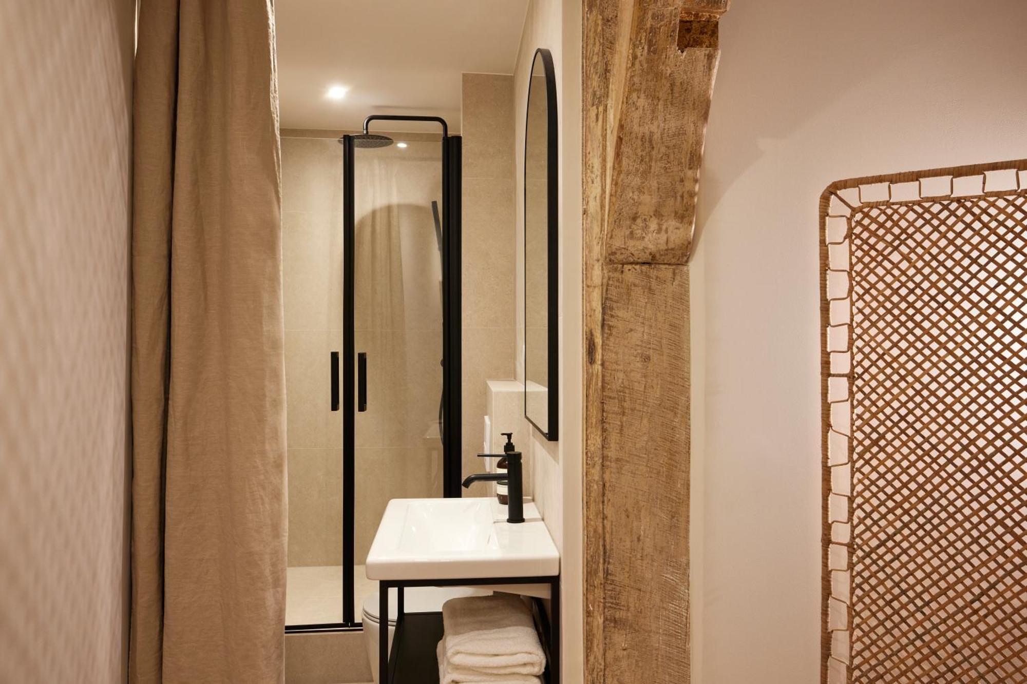Stylish 2Br & 2Ba With Private Terrace Apartment Paris Exterior photo